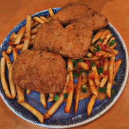 3 PIECE BATTERED FISH & CHIPS 3 PIECE BATTERED FISH & CHIPS