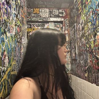 The Library - Dive Bars Near Me - New York, New York