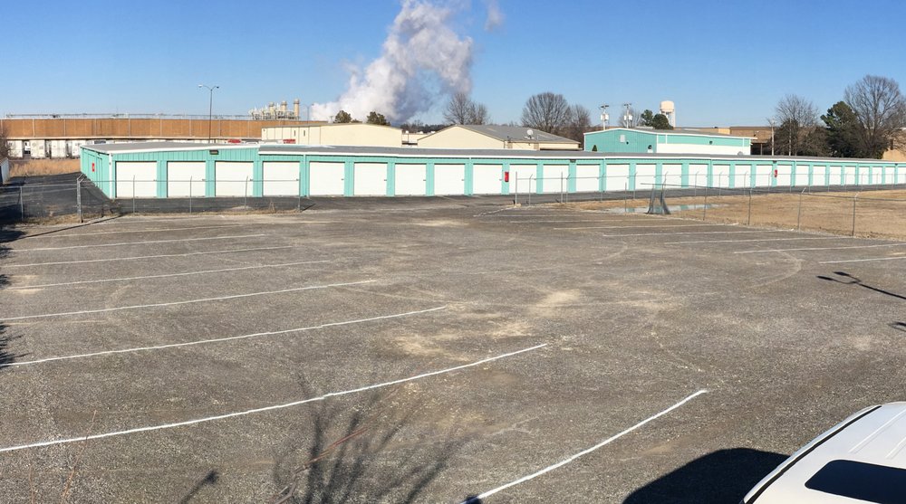 BIG BARGAIN STORAGE Updated August 2024 8515 Aaron Ln, Southaven