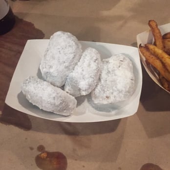 Lowcountry Lakeview - Beignets - Cajun/Creole Near Me - Chicago, Illinois