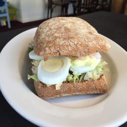 Sandwich Cafeen - Egg and prawn sandwich