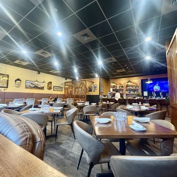 Mantra cafe - Overview of the dining room - Indian Near Me - Denver, Colorado