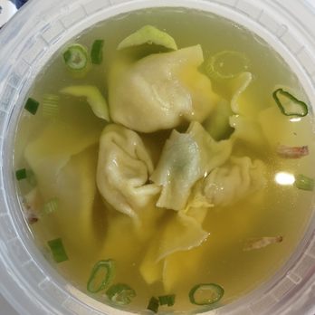 Master Chef - Wonton Soup ( came with Sweet and Sour Chicken Lunch ) - Chinese Near Me - Syosset, New York