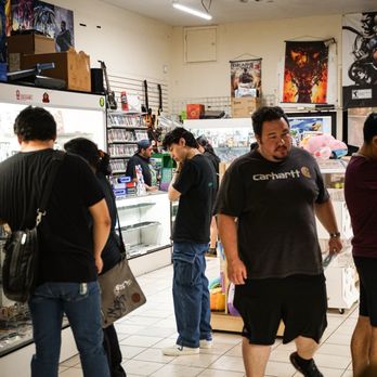 1UP Videogames - Video Game Stores Near Me - Covina, California