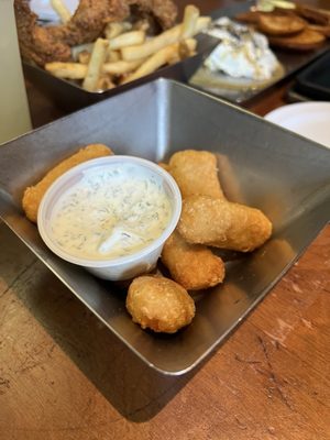 The Leavitt Street Inn & Tavern by null