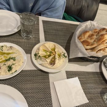 M’dakhan - Breakfast & Brunch Near Me - Bridgeview, Illinois