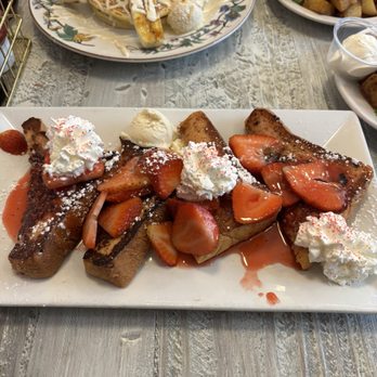 Frances' Deli - Delis Near Me - Chicago, Illinois