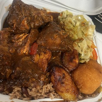 Ackee Bamboo - Large Brown Stew Chicken Plate - Caribbean Near Me - Los Angeles, California Ackee Bamboo - Large Brown Stew Chicken Plate - Caribbean Near Me - Los Angeles, California
