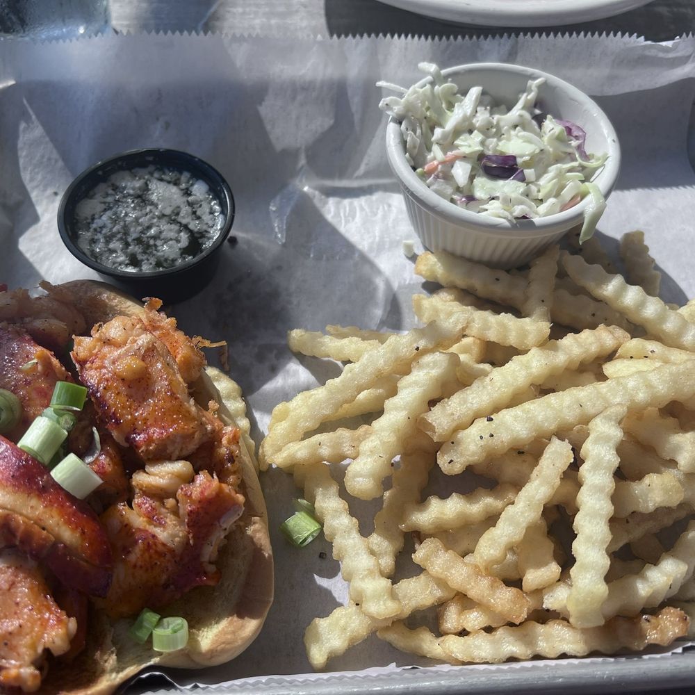 Salt Cracker Fish Camp - Lobster roll - Seafood Near Me - Clearwater, Florida Salt Cracker Fish Camp - Lobster roll - Seafood Near Me - Clearwater, Florida