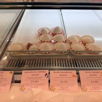 Lomichi - Desserts Near Me - Sugar Land, Texas Lomichi - Desserts Near Me - Sugar Land, Texas