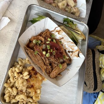 Johnny Lime - Pulled pork and Mac and cheese - Cocktail Bars Near Me - Virgin Islands, Virgin Islands