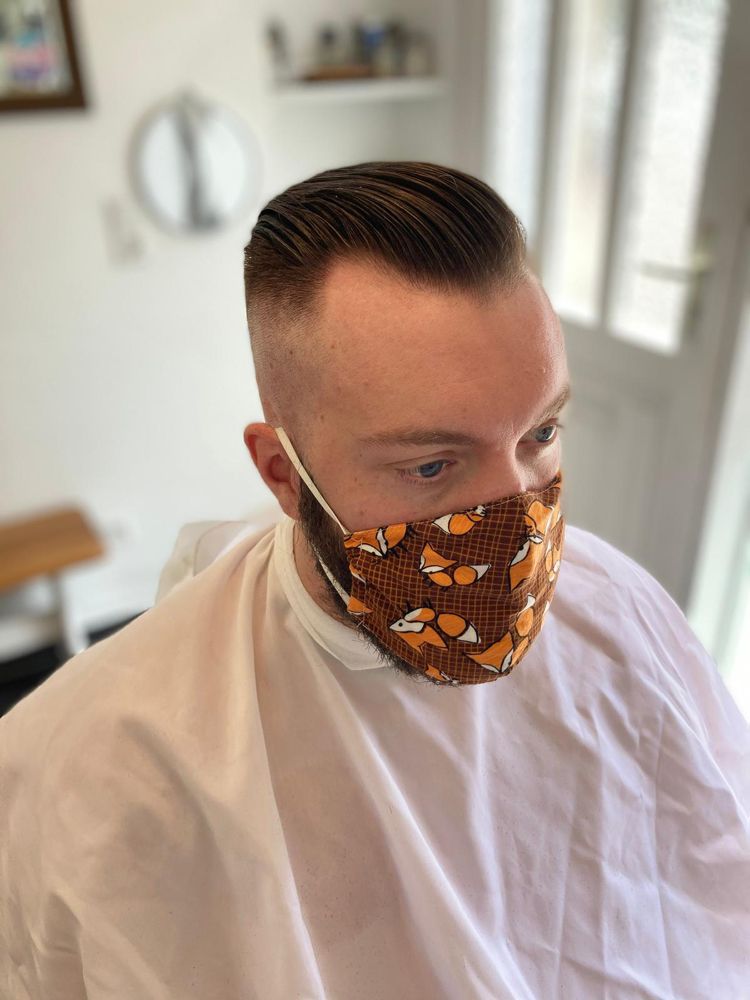 BARBERS CORNER STUTTGARTMITTE OLGAECK 14 Photos