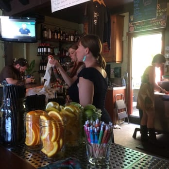 Binks - Summer 2014 - Pubs Near Me - Portland, Oregon Binks - Summer 2014 - Pubs Near Me - Portland, Oregon