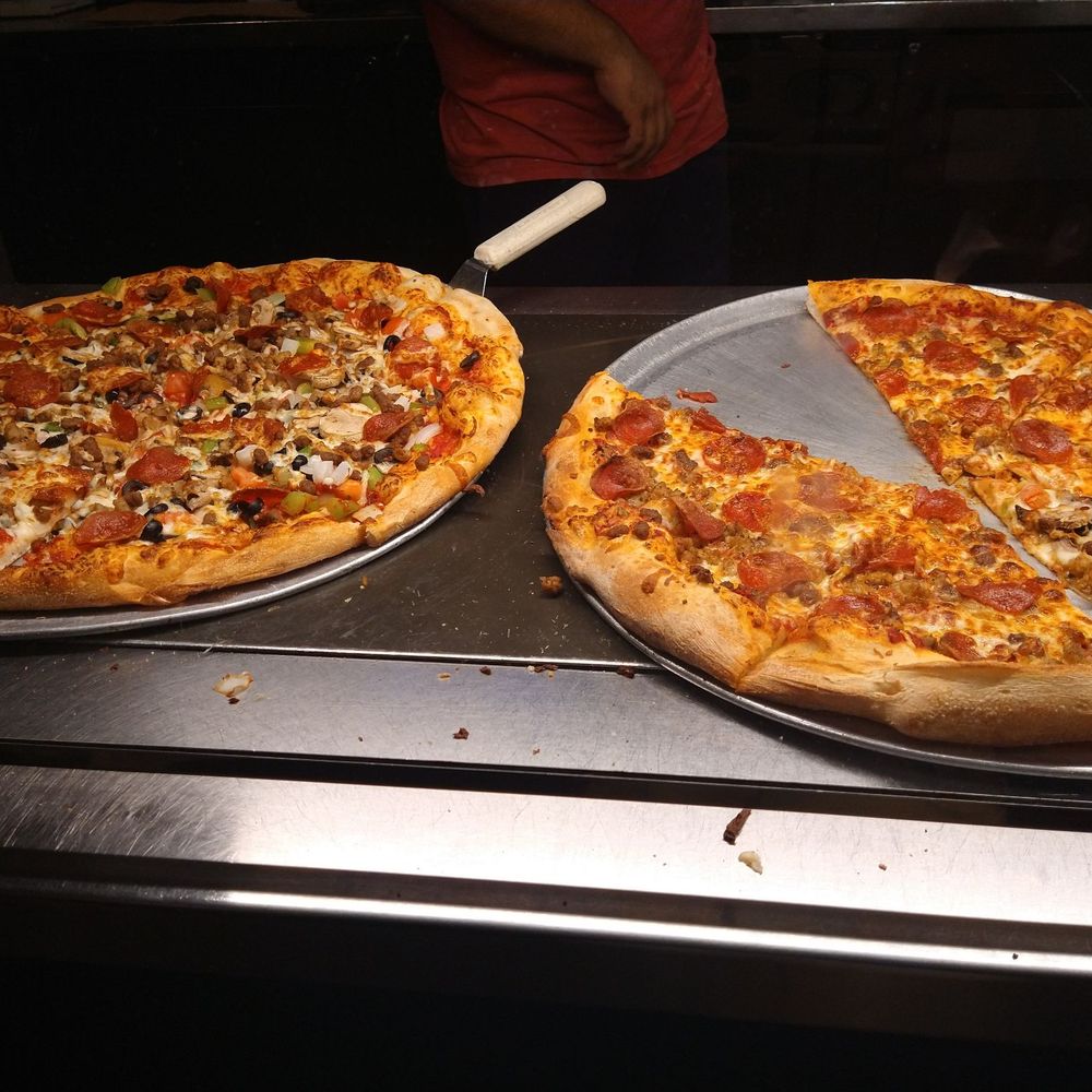 Frank's Pizza - Pizza Near Me - Houston, Texas