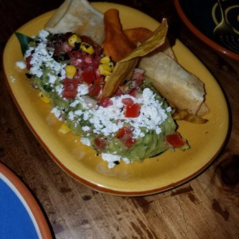 Mexcla - Guacamole, good but expensive - Mexican Near Me - Barcelona, B