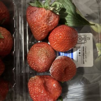 Hy-Vee - 'Fresh' fruit, strawberries - Grocery Near Me - Mission, Kansas Hy-Vee - 'Fresh' fruit, strawberries - Grocery Near Me - Mission, Kansas