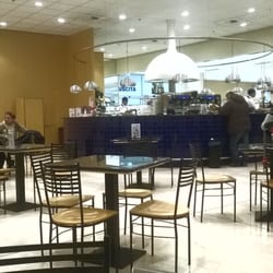 Bar Atlantic - Buonissima caffetteria ben illuminato con molti posti a sedere.. meglio di così?