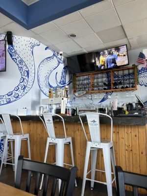 Four Tunas Fish & Bar by null