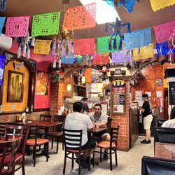 Los Barbaros Birria