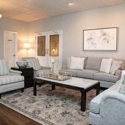 Minshall Shropshire-Bleyler Funeral Home - Main Lobby Entrance