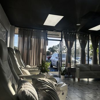 VNAILS - love the inside - Nail Salons Near Me - Orange, California VNAILS - love the inside - Nail Salons Near Me - Orange, California