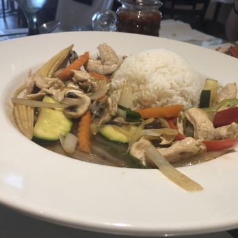 Thai Orchid - Ginger Mushroom Stir Fry with chicken and vegetables - Thai Near Me - Rensselaer, New York