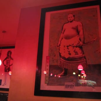 Cafe Lentz - ... aaah, maybe a Japanese guy or Jane Fonda - maybe they´ve got some post-dinner workout tips? - Cafes Near Me - Berlin, BE