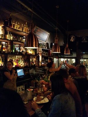 Creps al Born - Cocktails and Creperie by null