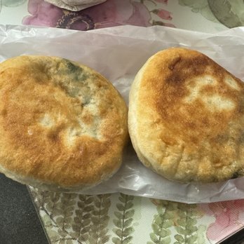 North Dumpling 北方鍋貼 - Sesame Pancakes - Noodles Near Me - New York, New York