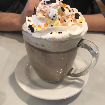Sandpiper Cafe - Hot Chocolate - Breakfast & Brunch Near Me - Juneau, Alaska