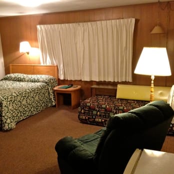 Scotty's Motel - Queen room - Hotels Near Me - Munising, Michigan Scotty's Motel - Queen room - Hotels Near Me - Munising, Michigan