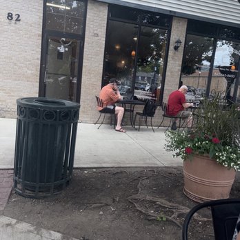 Somethings Brewing Downtown - Outside - Coffee & Tea Near Me - Grayslake, Illinois Somethings Brewing Downtown - Outside - Coffee & Tea Near Me - Grayslake, Illinois