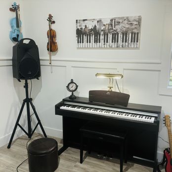 Alas Performing Arts Home Studio - Studio - Performing Arts Near Me Alas Performing Arts Home Studio - Studio - Performing Arts Near Me