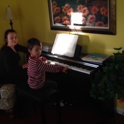Me-N-Music Music Studio - Piano lessons for kids.