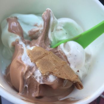 16 Handles - Melts quick on a hot day - Ice Cream & Frozen Yogurt Near Me - Rensselaer, New York 16 Handles - Melts quick on a hot day - Ice Cream & Frozen Yogurt Near Me - Rensselaer, New York