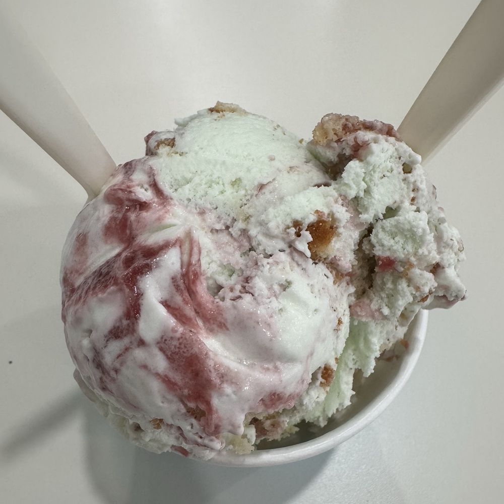 Sweet Connections - Princess cake & guava cheesecake @justgrindz - Ice Cream & Frozen Yogurt Near Me - San Bruno, California Sweet Connections - Princess cake & guava cheesecake @justgrindz - Ice Cream & Frozen Yogurt Near Me - San Bruno, California