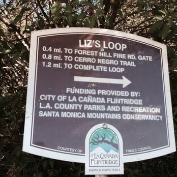 Liz's Loop Trail - Signage - Hiking Near Me - La Cañada Flintridge, California