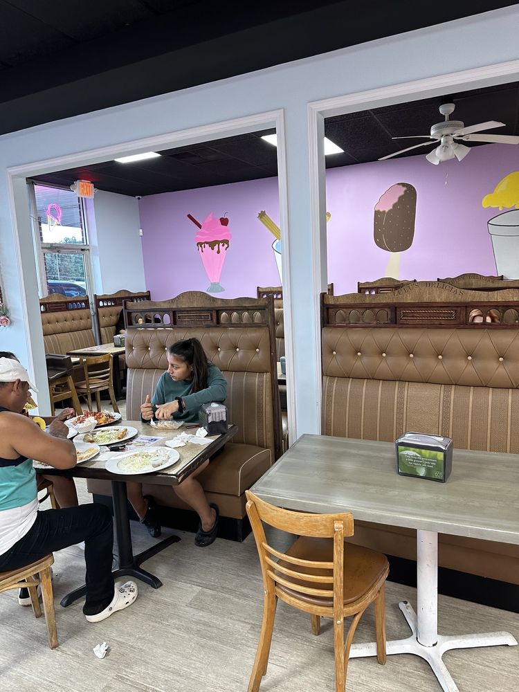 Lulu’s Delicias Logo