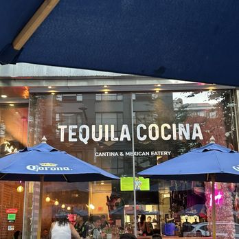 Tequila Cocina - Street side tables - Mexican Near Me - Vancouver, British Columbia