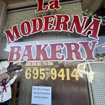 La Moderna Bakery - Bakeries Near Me - Whittier, California