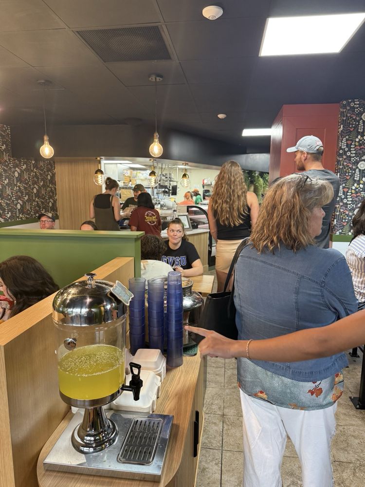 Food from The Toasted Pickle