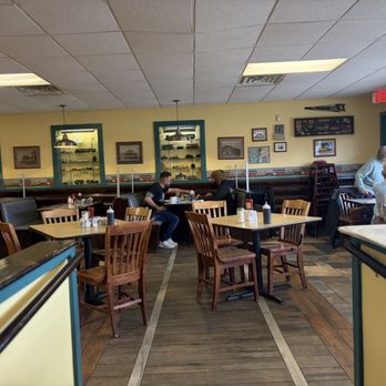 Whistle Stop Cafe - Breakfast & Brunch Near Me - Fox Lake, Illinois Whistle Stop Cafe - Breakfast & Brunch Near Me - Fox Lake, Illinois