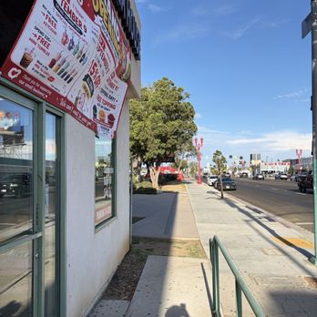 Tera Tea House - Outdoor entrance - Bubble Tea Near Me - San Diego, California Tera Tea House - Outdoor entrance - Bubble Tea Near Me - San Diego, California