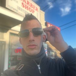 R & J Barber Shop - I'm front of Remy&Jacks after getting my hair cut from Oren