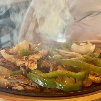 Iztac Mexican Cantina - Fajitas - Mexican Near Me - Fredericksburg, Virginia