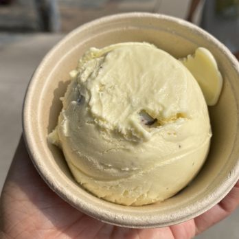 Ruru Baked - Desserts Near Me - Toronto, Ontario Ruru Baked - Desserts Near Me - Toronto, Ontario