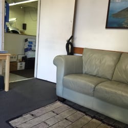 Walnut Creek Autopros - Waiting area