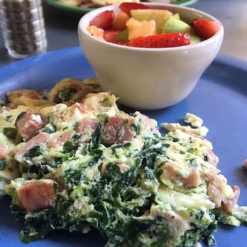 Cafe 222 - Spinach and ham omelet with egg whites and fresh fruit - Breakfast & Brunch Near Me - San Diego, California Cafe 222 - Spinach and ham omelet with egg whites and fresh fruit - Breakfast & Brunch Near Me - San Diego, California