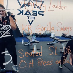 PEAK Fit - Workout