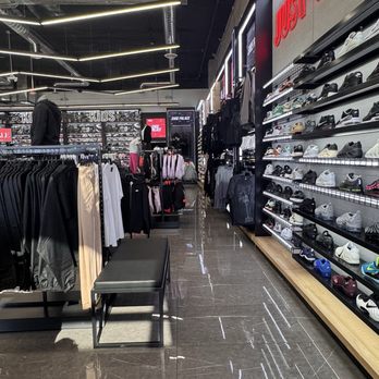 Shoe Palace - Shoe Stores Near Me - Las Vegas, Nevada